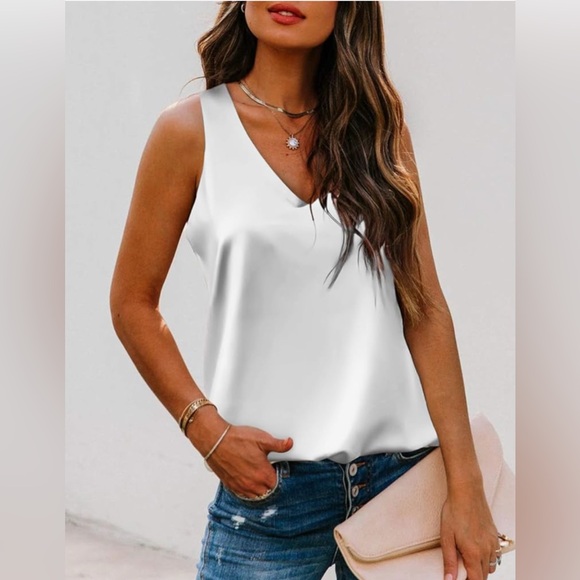 Elegant Pearl White Satin Sleeveless Tank Top L - Picture 2 of 8